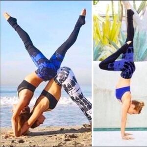 Alo Yoga Goddess Leggings in Electric Blue Tie Dye